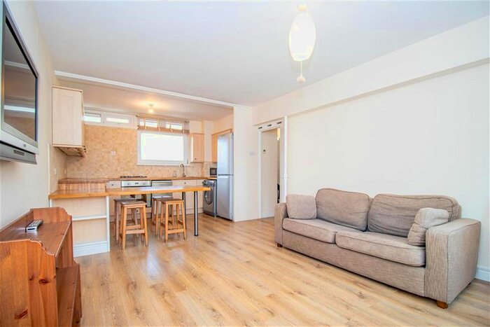 1 Bedroom Flat To Rent In Charles Square Estate, Hoxton, N1