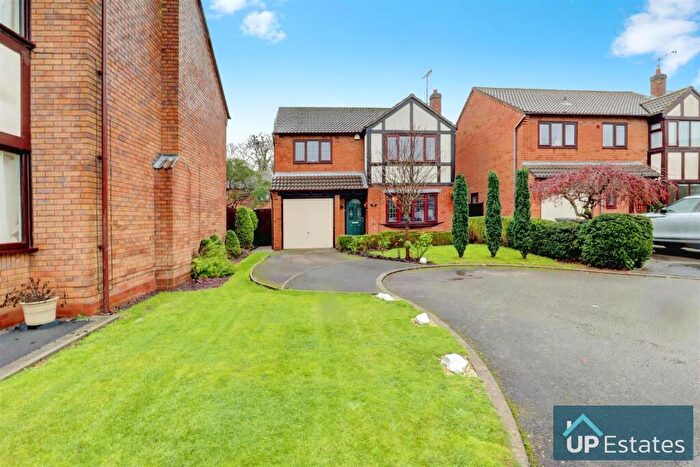 4 Bedroom Detached House For Sale In Canterbury Way, Nuneaton, CV11