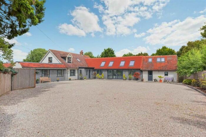 5 Bedroom Detached House To Rent In Frogs Hall Lane, Haultwick, SG11