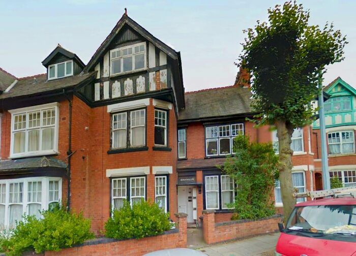 2 Bedroom Flat To Rent In Mere Road, Spinney Hill, Leicester, LE5