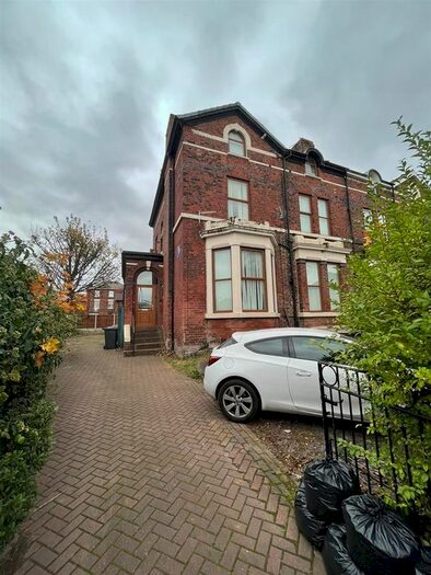 2 Bedroom Flat To Rent In Pembroke Road, Bootle, L20