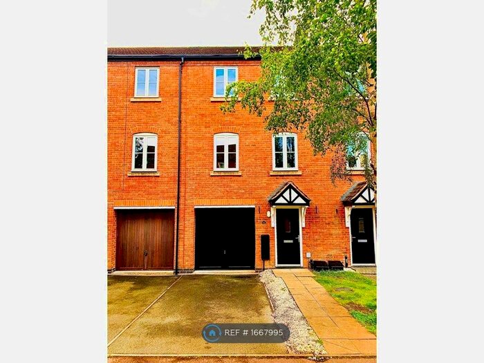 3 Bedroom Semi-Detached House To Rent In Nether Hall Avenue, Birmingham, B43