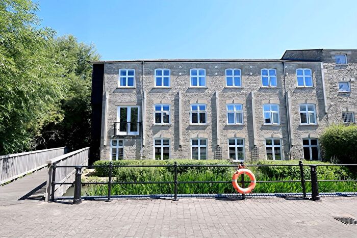 2 Bedroom Flat For Sale In Woodford Mill, Mill Street, Witney, Oxfordshire, OX28