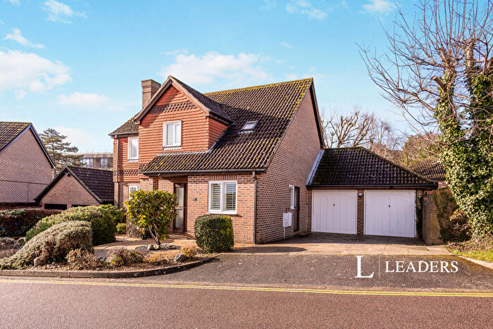 4 Bedroom House To Rent In Arran Close, Portsmouth, PO6