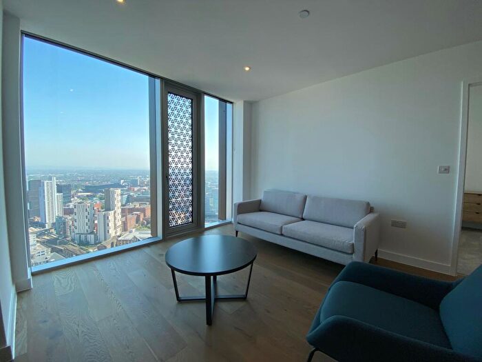 2 Bedroom Apartment To Rent In Viadux, Great Bridgwater Street, Manchester City Center., M1