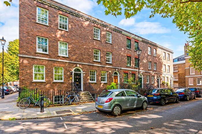 4 Bedroom Town House For Sale In West Square, Kennington, SE11