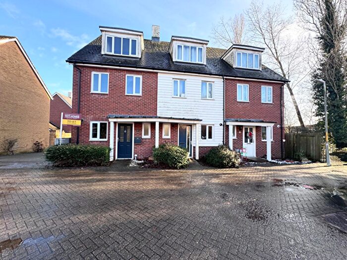 3 Bedroom Town House To Rent In Laurence Hamilton Lane, Ashford, TN23