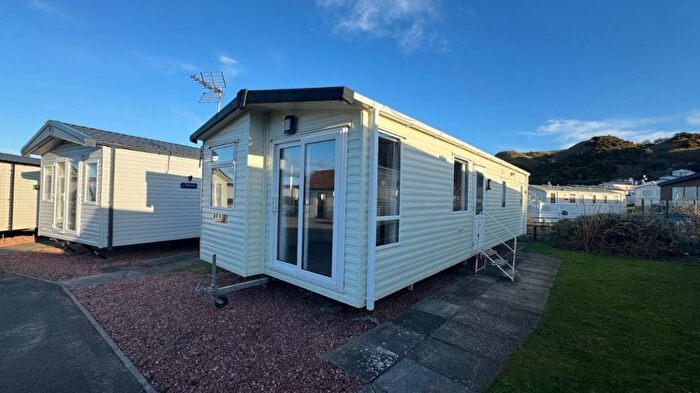 2 Bedroom Mobile/park Home For Sale In Cockburnspath, TD13