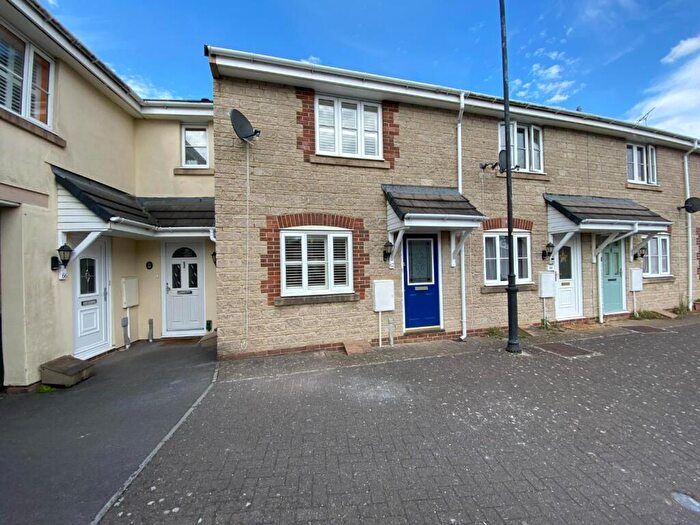 2 Bedroom House To Rent In Springfield Drive, Calne, SN11
