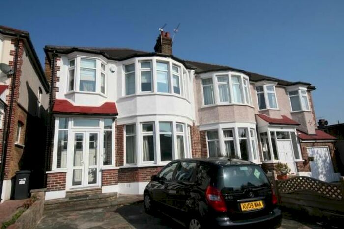 3 Bedroom Semi-Detached House To Rent In Beechdale, Winchmore Hill, London, N21