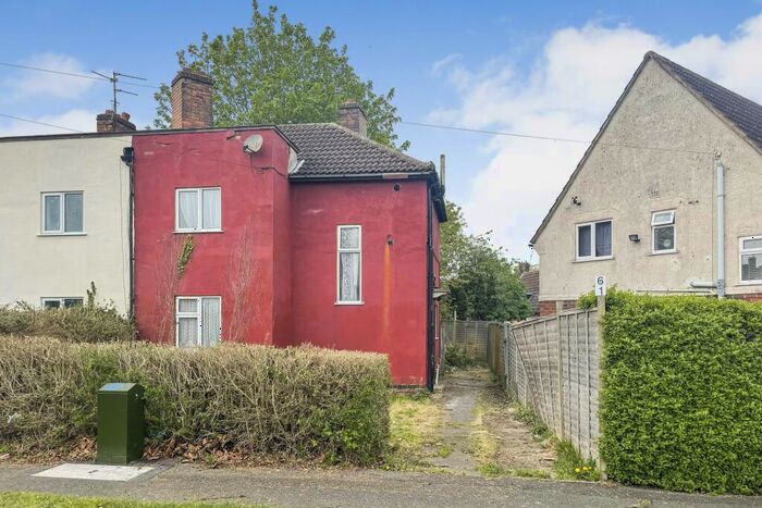 3 Bedroom Semi-Detached House For Sale In Pen Green Lane, Corby, NN17