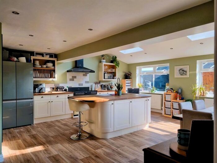 3 Bedroom Semi-Detached House For Sale In Pinewood Gardens, North Cove, Beccles, NR34