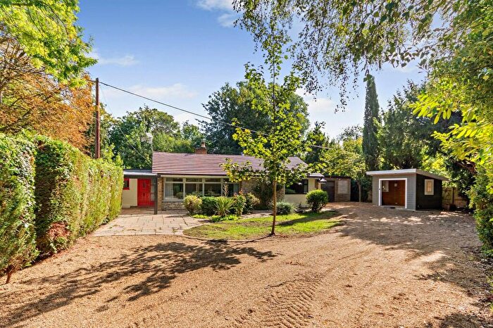 3 Bedroom Detached Bungalow For Sale In Oxford Road, Dorchester-on-thames, Wallingford, OX10
