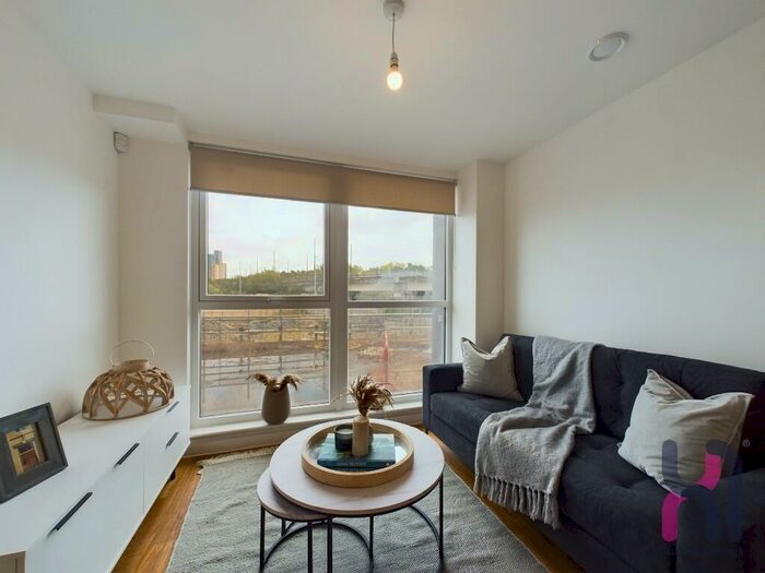 2 Bedroom Apartment To Rent In Pomona Strand, Manchester, Greater Manchester, M16