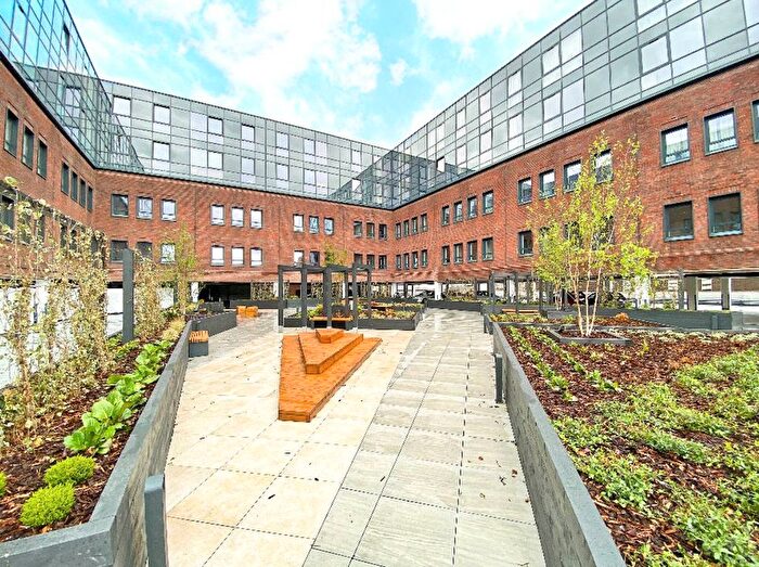 1 Bedroom Flat To Rent In Pembroke Broadway, Camberley, Surrey, GU15