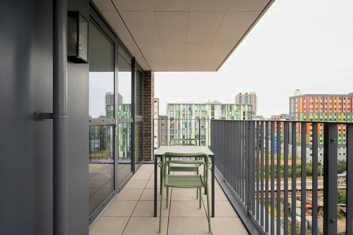 2 Bedroom Flat To Rent In The Gessner, Watermead Way, Tottenham Hale, N17