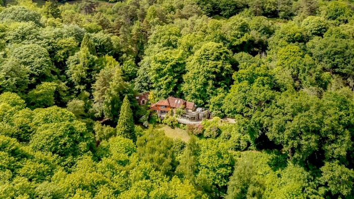 5 Bedroom Detached House For Sale In Tennysons Lane, Haslemere, West Sussex, GU27