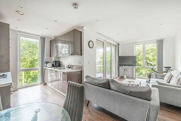 2 Bedroom Flat For Sale In Brannigan Way, Edgware, HA8