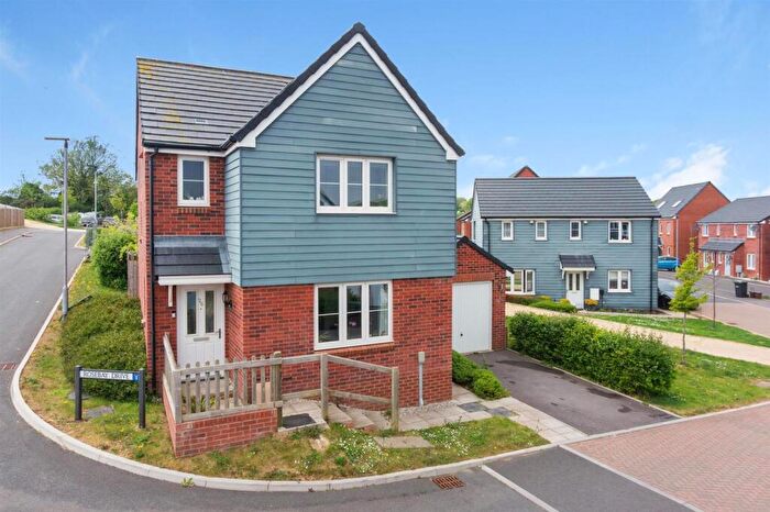 3 Bedroom Detached House For Sale In Rosebay Drive, Weymouth, DT3