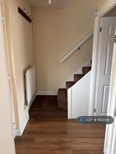 3 Bedroom Semi Detached House To Rent In St Lawrence Road, Nuneaton, CV10