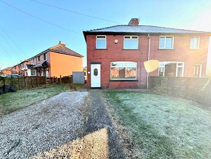 3 Bedroom House To Rent In Crescent Road, Kearsley, BL4