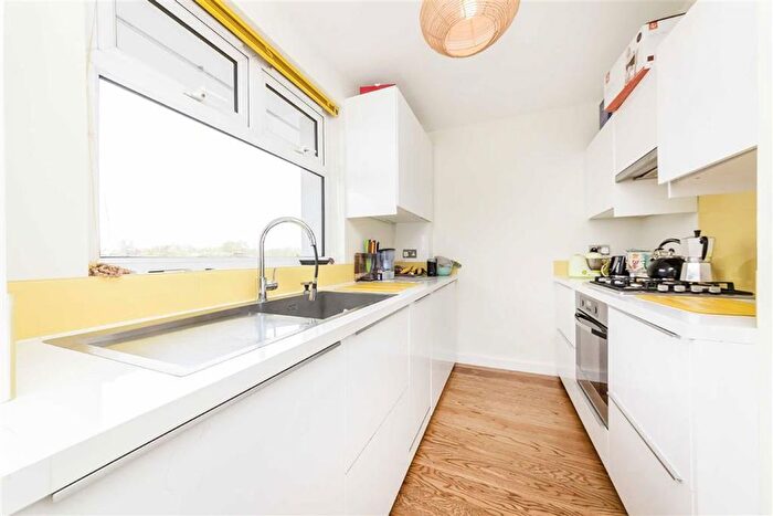 2 Bedroom Flat For Sale In Cherry Garden Street, London, SE16
