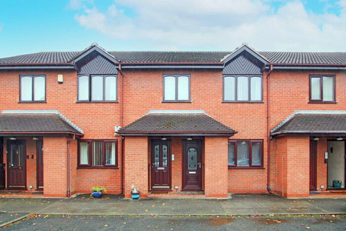 1 Bedroom Apartment To Rent In Flixton Road, Urmston, Manchester, M41