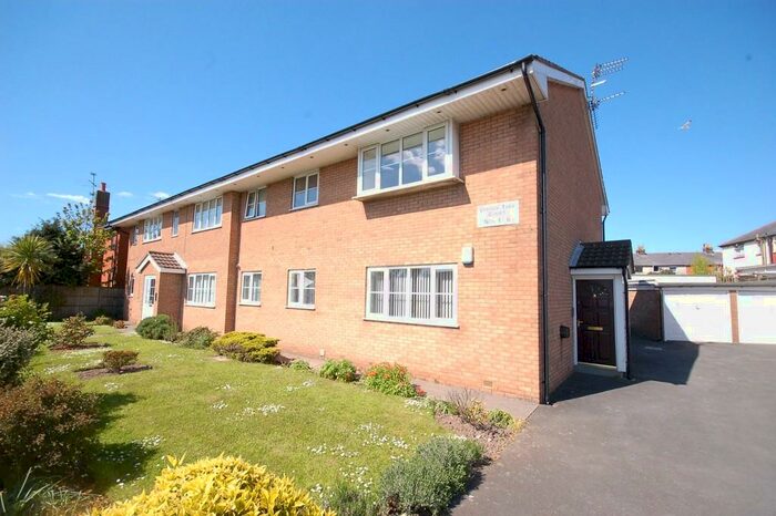 2 Bedroom Flat To Rent In Clifton Road, Blackpool, FY4