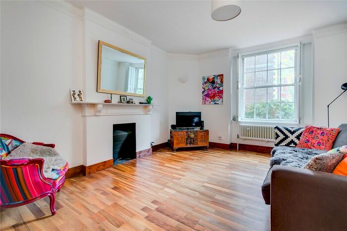 2 Bedroom Flat To Rent In North End House, Fitzjames Avenue, London, W14