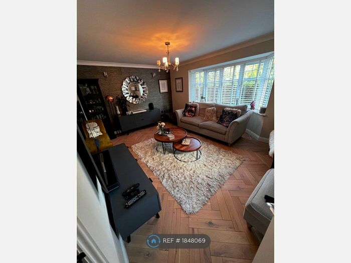 4 Bedroom Detached House To Rent In Crystal Way, Bradley Stoke, Bristol, BS32