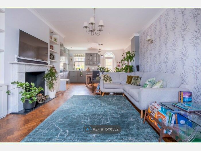 3 Bedroom Terraced House To Rent In Sovereign Crescent, London, SE16