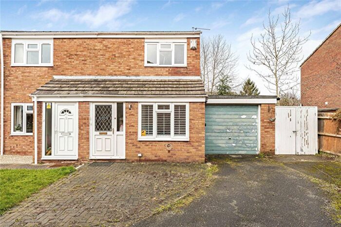 2 Bedroom End Terrace House For Sale In Fletcher Road, Oxford, OX4