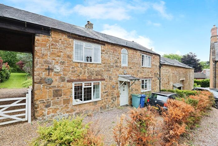 3 Bedroom Cottage For Sale In Mills Lane, Wroxton, Banbury, OX15