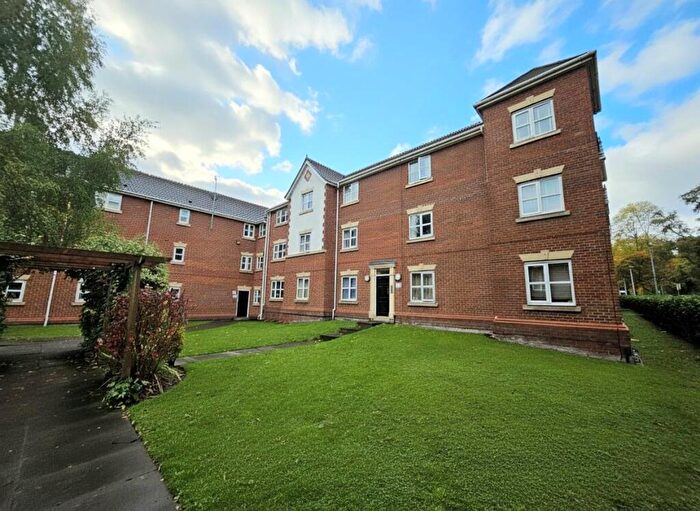2 Bedroom Flat For Sale In Greenwood Road, Wythenshawe, M22