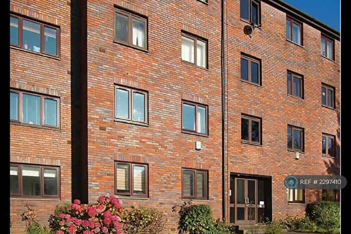 2 Bedroom Flat To Rent In Hanover Court, Glasgow, G1