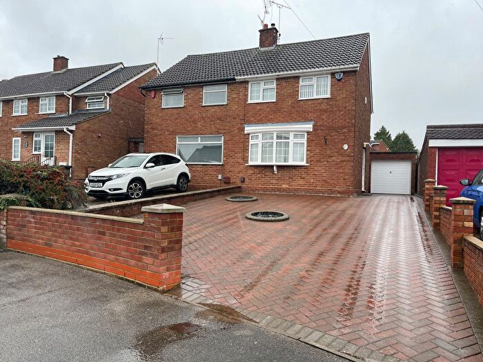 2 Bedroom Semi-Detached House To Rent In Leathwaite Close, Luton, LU3