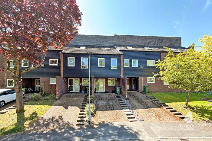 3 Bedroom Terraced House For Sale In Northcott, Bracknell, RG12