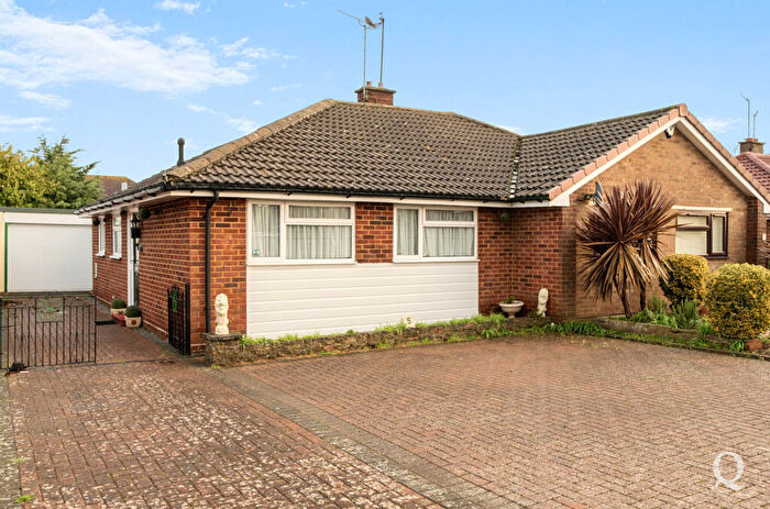 2 Bedroom Bungalow For Sale In Gerrards Drive, Sittingbourne, Kent, ME10