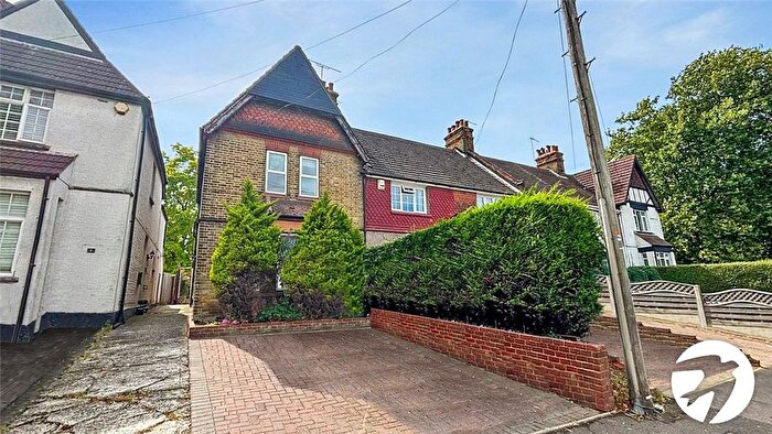 2 Bedroom Semi-Detached House To Rent In London Road, Swanley, Kent, BR8