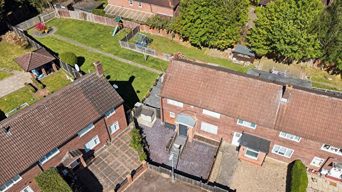 3 Bedroom Terraced House For Sale In Cotswold Avenue, Bushey, WD23