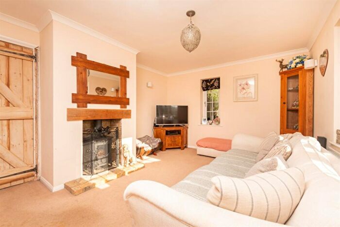 4 Bedroom Semi-Detached House For Sale In Round Street, Cobham, Kent, DA13