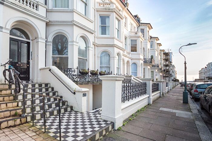 1 Bedroom Flat For Sale In St Aubyns, Hove, BN3