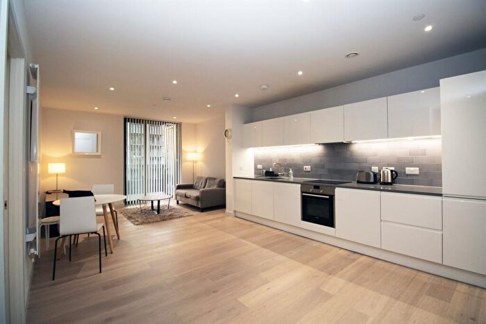 1 Bedroom Apartment To Rent In Masthead House, E16