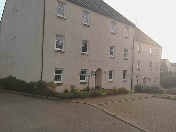 2 Bedroom Flat To Rent In Bridgend, Stewarton, KA3
