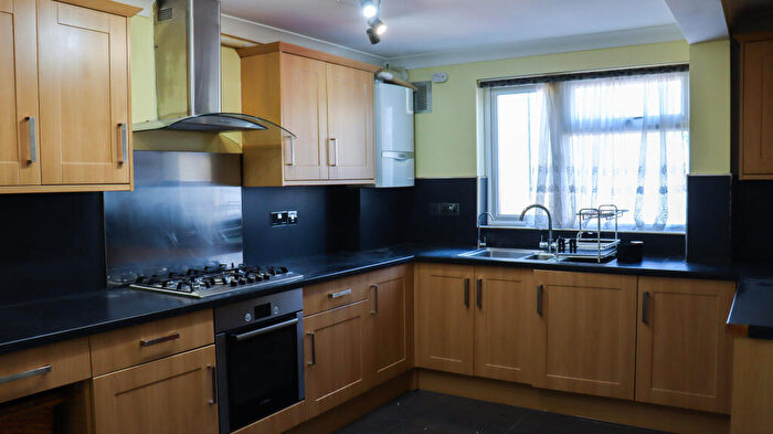3 Bedroom Terraced House To Rent In Rosher Close, London, E15