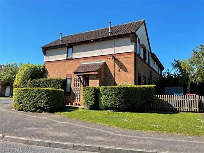 1 Bedroom Detached House To Rent In Whitton Way, Newport Pagnell, MK16