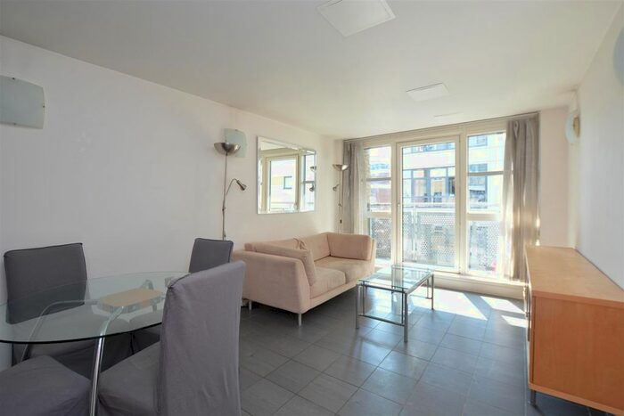 1 Bedroom Flat To Rent In Sanctuary Street, Borough, SE1