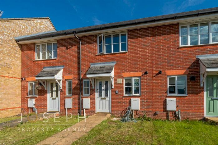 2 Bedroom Property To Rent In Marbled White Drive, Ipswich, IP8