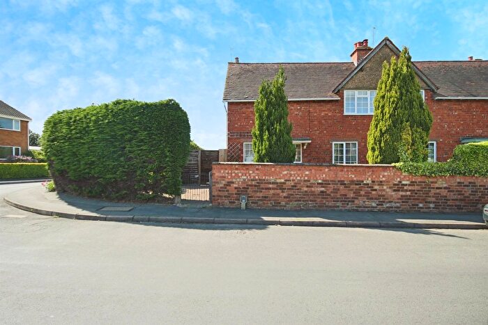 2 Bedroom Semi-detached House For Sale In Lewis Road, Radford Semele, Leamington Spa, CV31