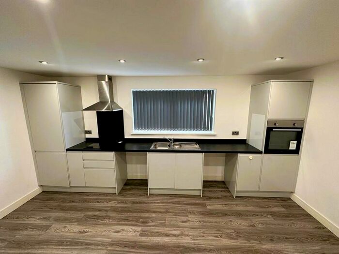 2 Bedroom Flat To Rent In Greenhill Lane, Alfreton, DE55